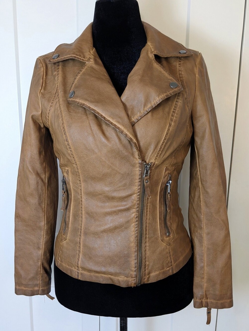 MAX STUDIO women Cognac Washed Faux Leather Motorcycle Jacket Sz S Bohemian EUC